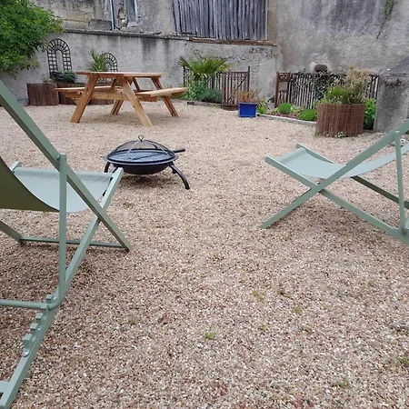Maisonnette Au Calme Avec Jardin Montoire-sur-le-Loir Exterior photo